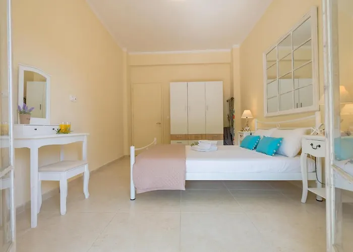 Paleopolis Apartment *